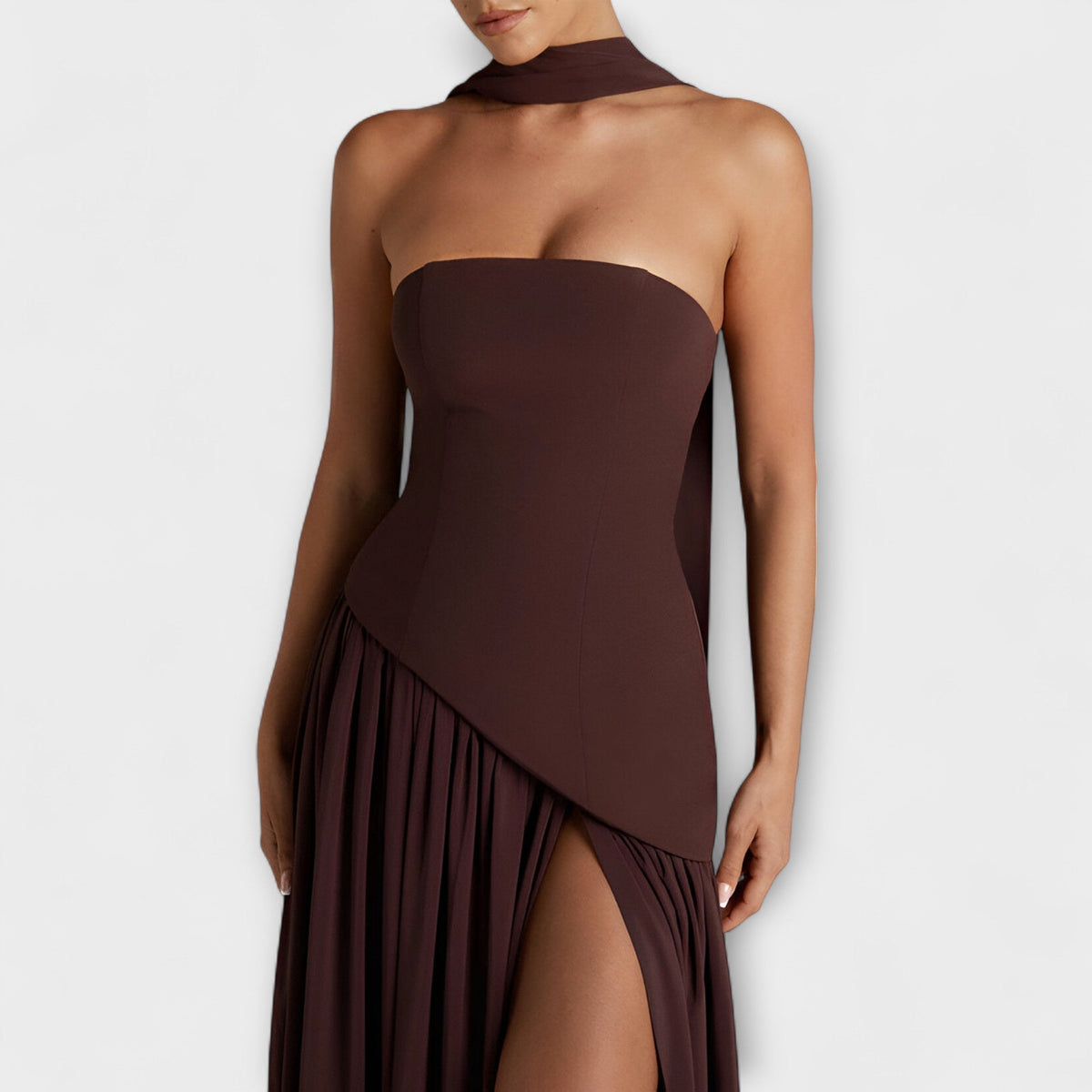 Ada - Gelbes elegantes Maxikleid mit Schlitz