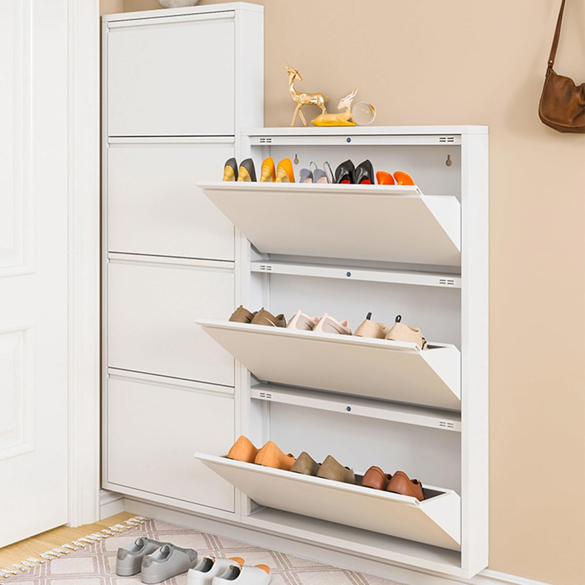 ROMY schmaler Schuhschrank mit Klapptüren