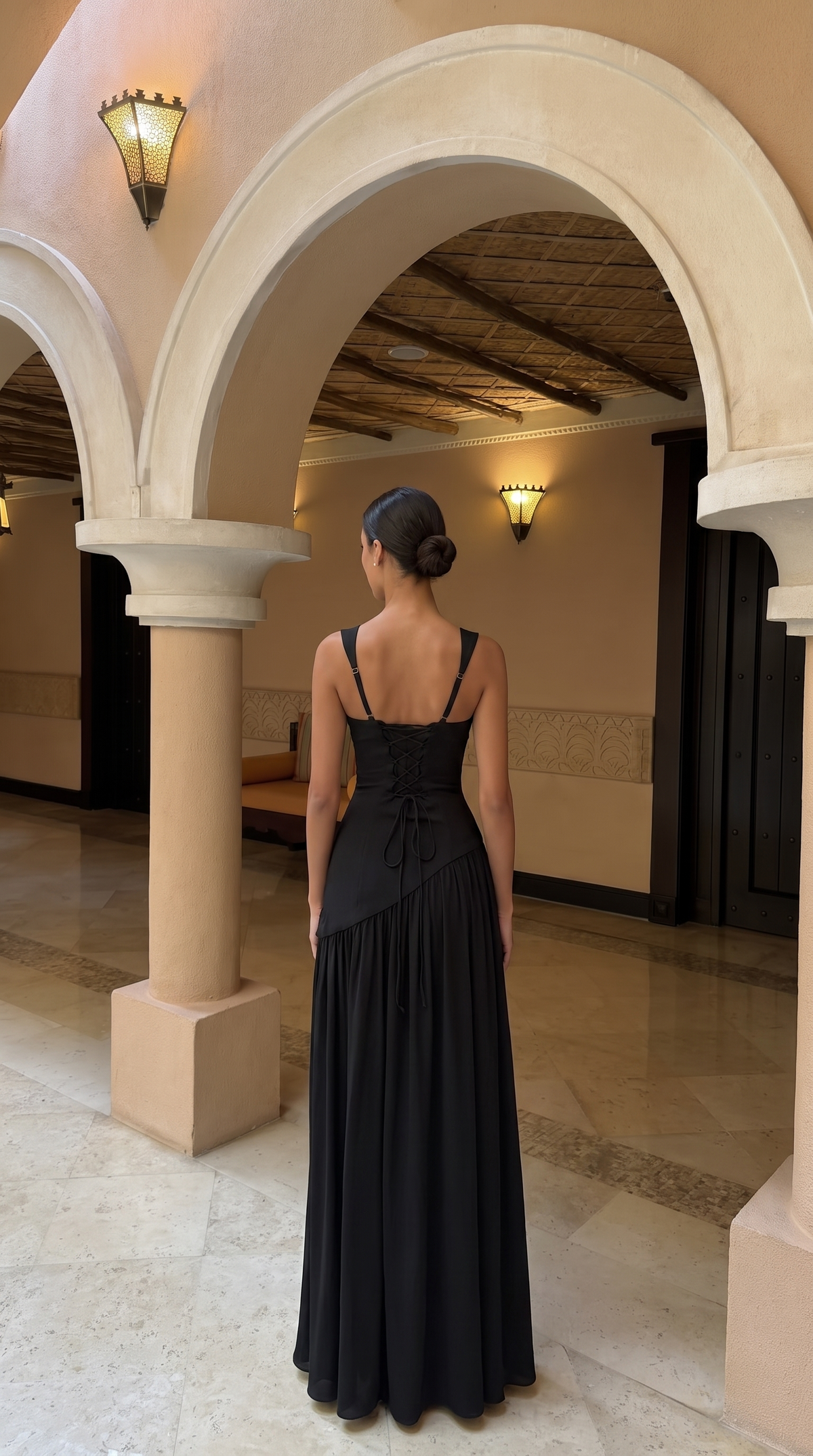 DANTHE Maxikleid Detail Schalkragen