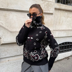 DAVINA Paisley-Strickjacke im Alltag gestylt