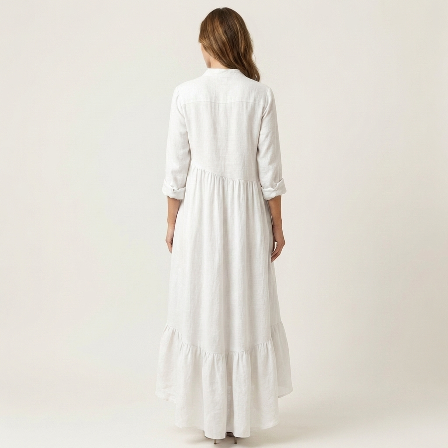 ADRIANNA | MAXIKLEID MIT STEHKRAGEN, KNOPFLEISTE UND VOLANTSAUM